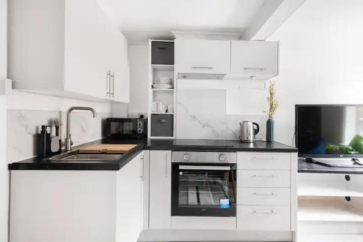 Nice 2 Bedroom House In Стоумаркет Екстер'єр фото